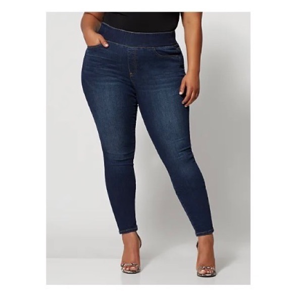 FTF Dark Wash High Rise Jeggings Size 1 - Picture 1 of 4